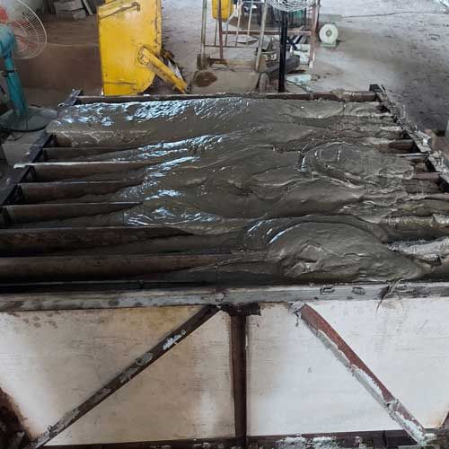 bê tông nhẹ được đổ vào khuôn bê tông nhẹ được đổ vào khuôn