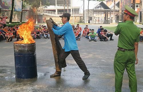 chăn dập lửa