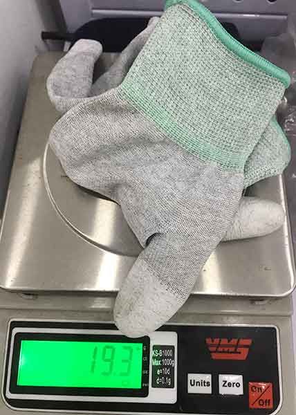 trọng lượng găng tay polyester