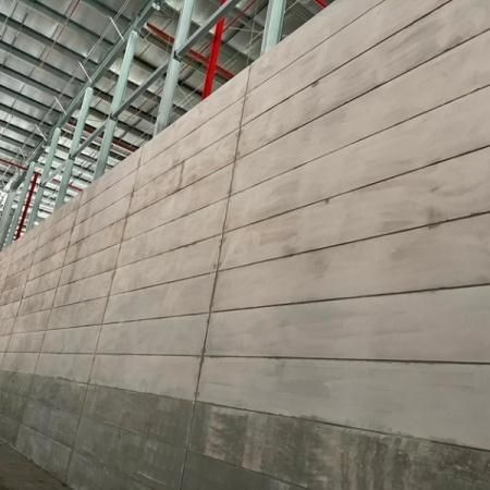 Tấm Panel bê tông khí chưng áp làm tường lót sàn chống nóng